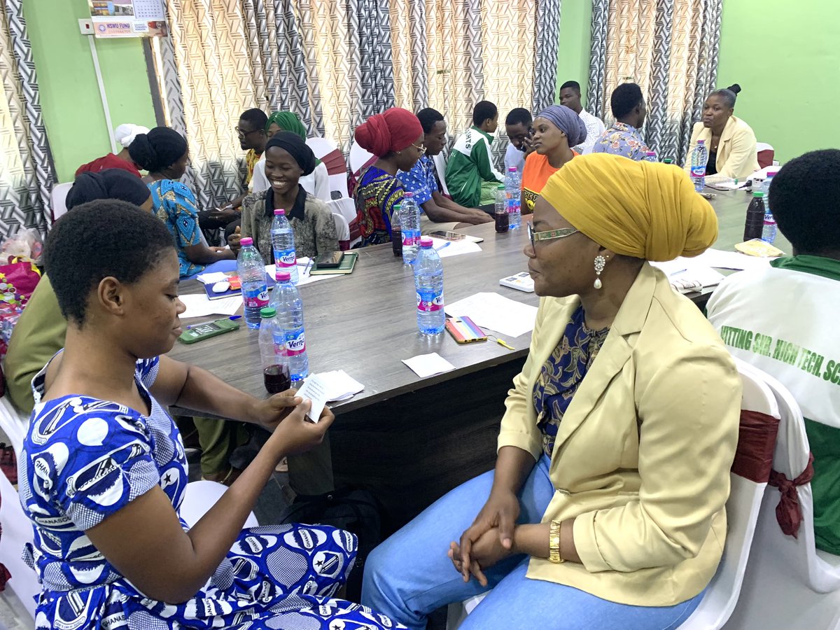 maxayamba's tweet image. The Youth Leaders Mentorship Program organized by @PPAGGhana to mark #IYD-23  brought together youth leaders from @YAMghana, tertiary institutions and SHS to share &amp;amp; learn effective leadership skills as well as gain key #SRHR knowledge. A room full of dreams and great potential.