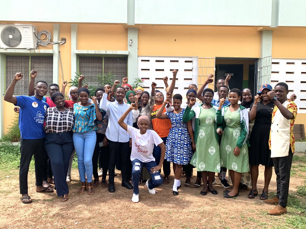maxayamba's tweet image. The Youth Leaders Mentorship Program organized by @PPAGGhana to mark #IYD-23  brought together youth leaders from @YAMghana, tertiary institutions and SHS to share &amp;amp; learn effective leadership skills as well as gain key #SRHR knowledge. A room full of dreams and great potential.