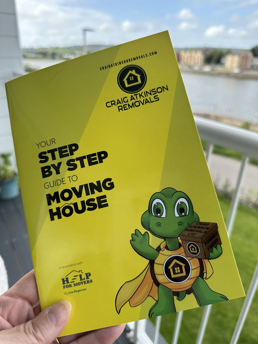 HelpForMovers's tweet photo. Some absolute beaut booklets! 

The new concept of designing the covers to match company colours is a huge success,with more and more designs in progress! 

Do get in touch if youd like to personalise a batch for your clients! 

#movingguides #movinghouse 
https://t.co/PoxST8NILn https://t.co/z0Kj56hADn