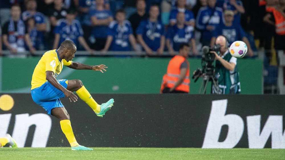 Anthony Ujah tweet media