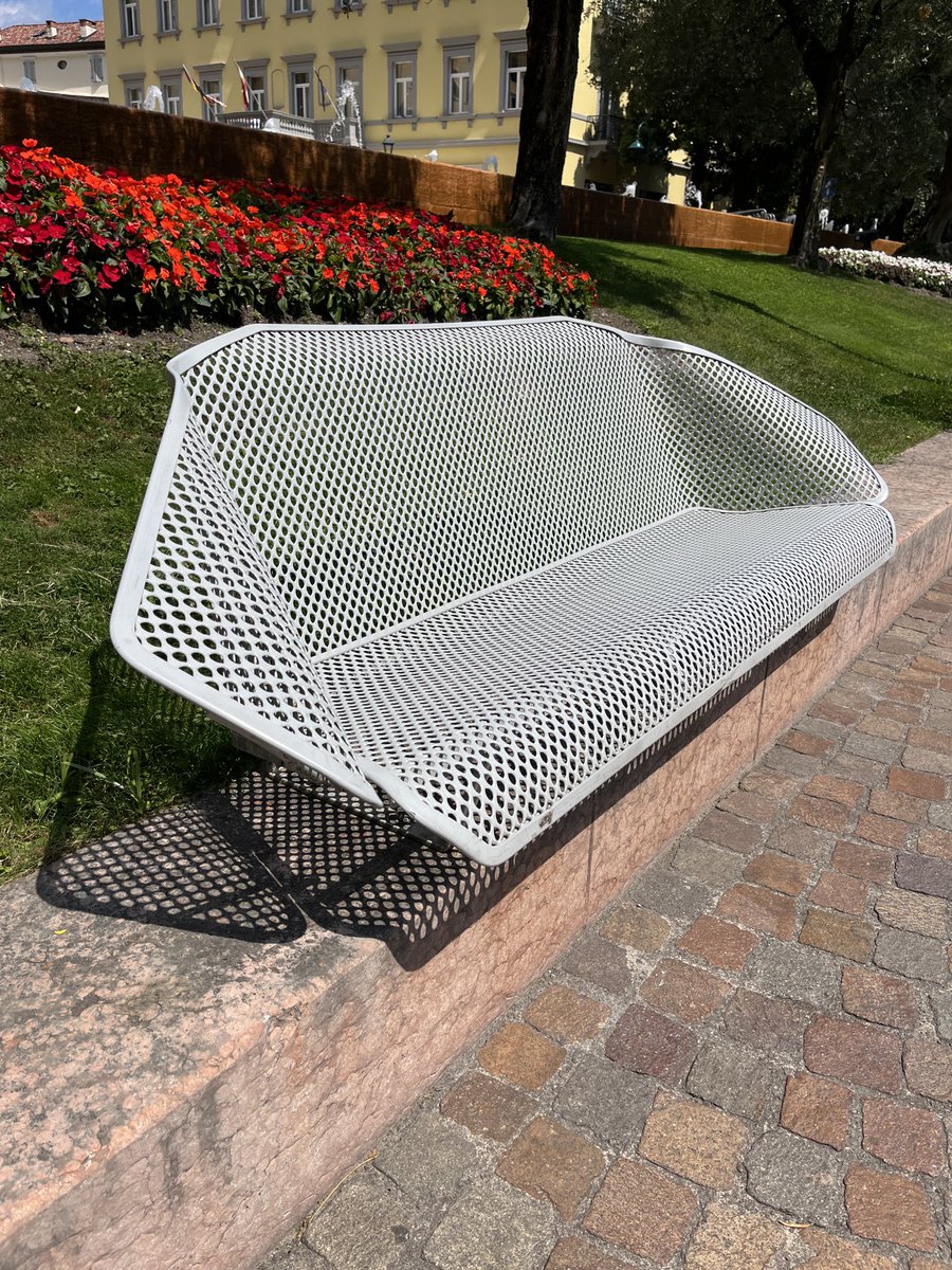 Nigel Saunders tweet media