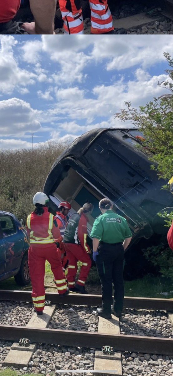 beth_SJA's tweet image. Happy #InternationalYouthDay2023 

Recently I’ve attended the #IBTPHEM mass casualty training to support the training of future critical care, the slanted train really put our skills to the test and it gave me some valuable experience working alongside multiple agencies. #Youth