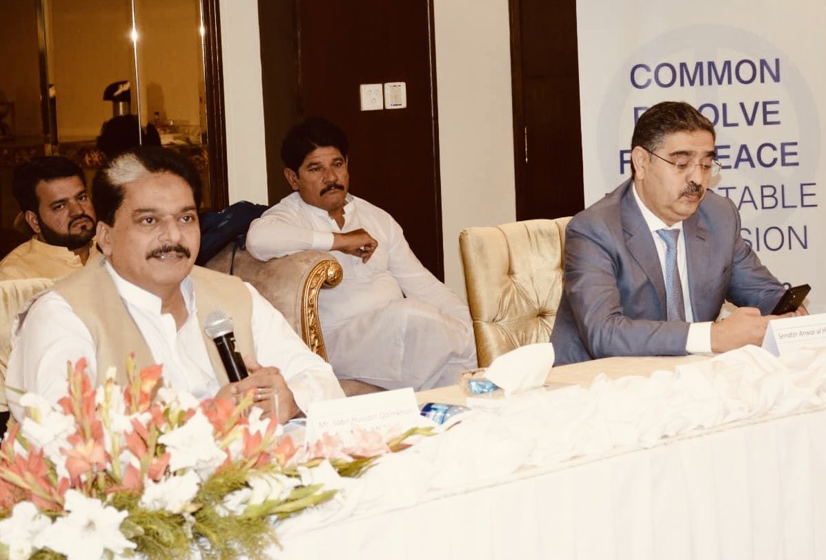 EngrSabirKK's tweet photo. “ ہم نے پل بھر میں نصیبوں کو بدلتے دیکھا “
6 جولائی 2023 کو اسلام آباد میں مقامی این جی او کی تقریب میں نامزد نگراں وزیراعظم سنینٹر انوار الحق کاکڑ ,حق پرست رکن قومی اسمبلی انجینئر صابر حسین قائم خانی۔رکن قومی اسمبلی رومینہ خورشید ۔
پس منظر میں حیدرآباد کے دو صحافی بھی نمایاں ہیں https://t.co/lArsDPi0HV