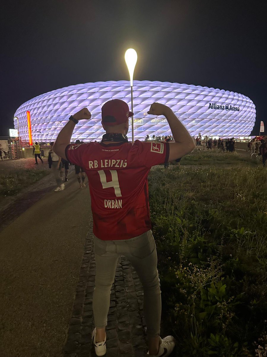 ....aus Gründen 🏆🔴⚪️🔥
Hier regiert RBL 🫶

#redbullverleihtflüüügel #YouCanDoAnything #immerwiederleipzig #heimspiel #rbl #arroganzarena #SuperCup2023 

<a href="/RBLeipzig/">RB Leipzig</a> <a href="/BILD_rbleipzig/">BILD RB Leipzig</a> <a href="/rb_fans/">RB-Fans.de</a> <a href="/kruemelsuwe/">Krümels Uwe</a> <a href="/gNiklas43/">Niklas</a> <a href="/justgroovy20th/">Justgroovy</a> <a href="/TheFunkyTechnic/">TheFunkyTechnician</a> <a href="/DK24RBL/">DK24RBL❤️🤍🇪🇸</a> <a href="/rolei1979/">rolei1979</a>