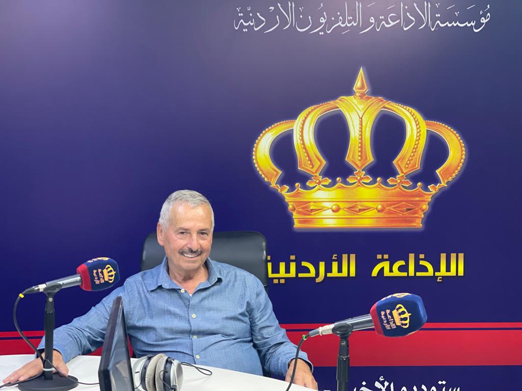 OlayanHamza's tweet photo. ساعة و نص من الحوار المفتوح وهو برنامج اذاعي مشهور يبث من الاذاعة الاردنية مع الزميل و الكاتب السياسي حمادة الفراعنة  حول الوضع في لبنان و رحلتي في عالم الصحافة اللبنانية و الكويتية https://t.co/tPkM4WCOXf