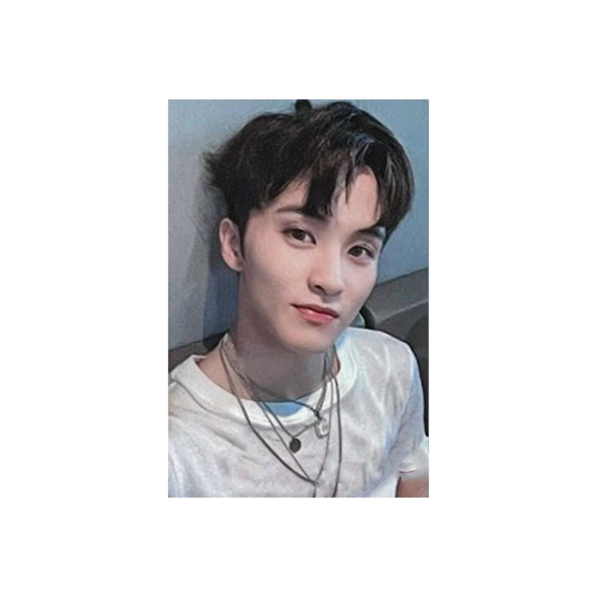 anythingforlmk's tweet photo. Mark's photocard from this day... https://t.co/ycKSEONunz