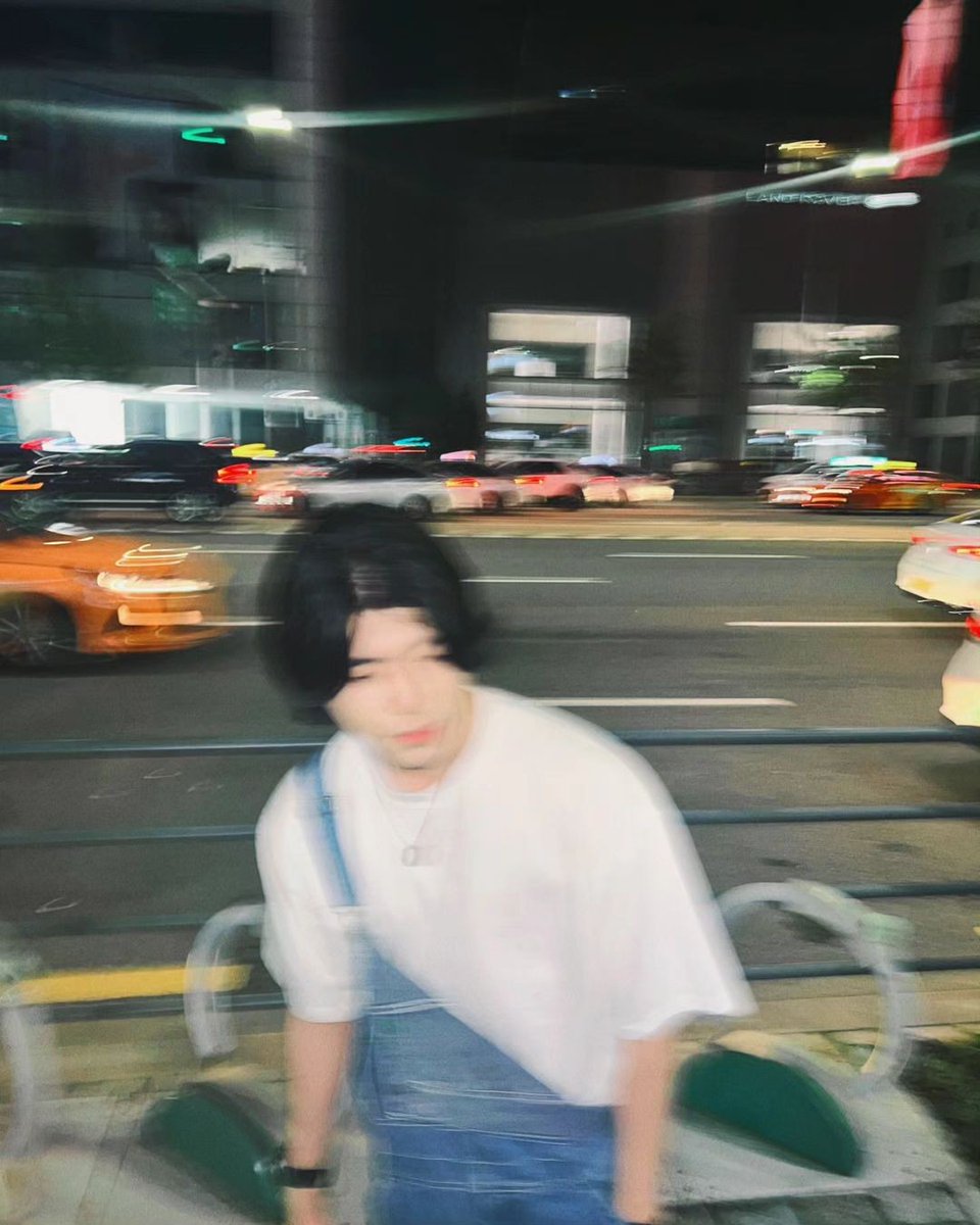 keitaracha's tweet photo. — 230813 dohwan_kil_826 IG POST

"city night🌃"

#dohwan #도환 #dohwan_kil_826 https://t.co/nxJHmMGGnL