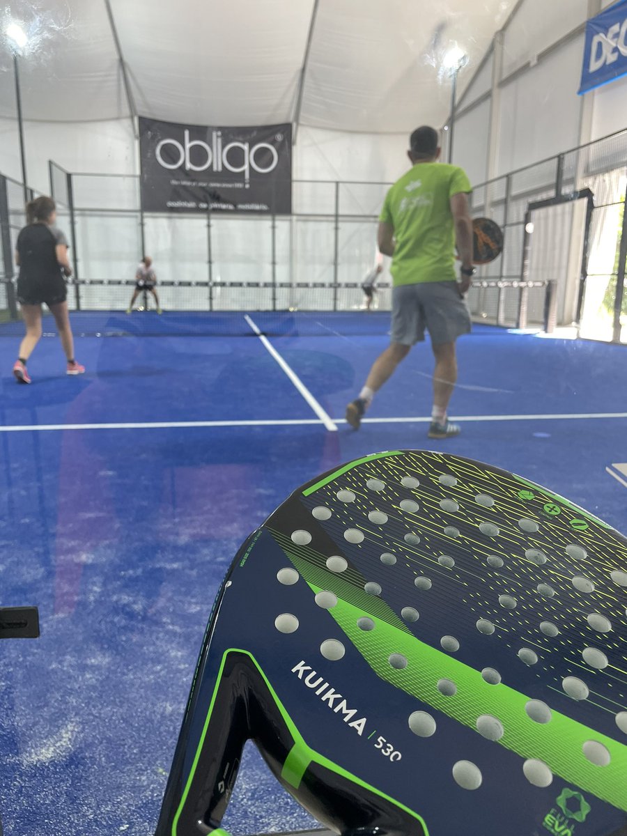 StefCapela's tweet photo. Et si je m’étais juste trompé de type de tennis en fait ? 
Le padel je le sens bien https://t.co/LO22IPhzbC
