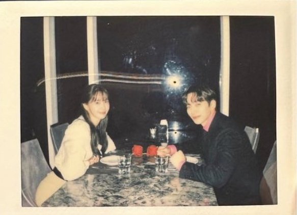 namdajunq's tweet photo. junho's                                        yoona's
polaroid 💫                               polaroid 👼 https://t.co/gjmdS6KlHm