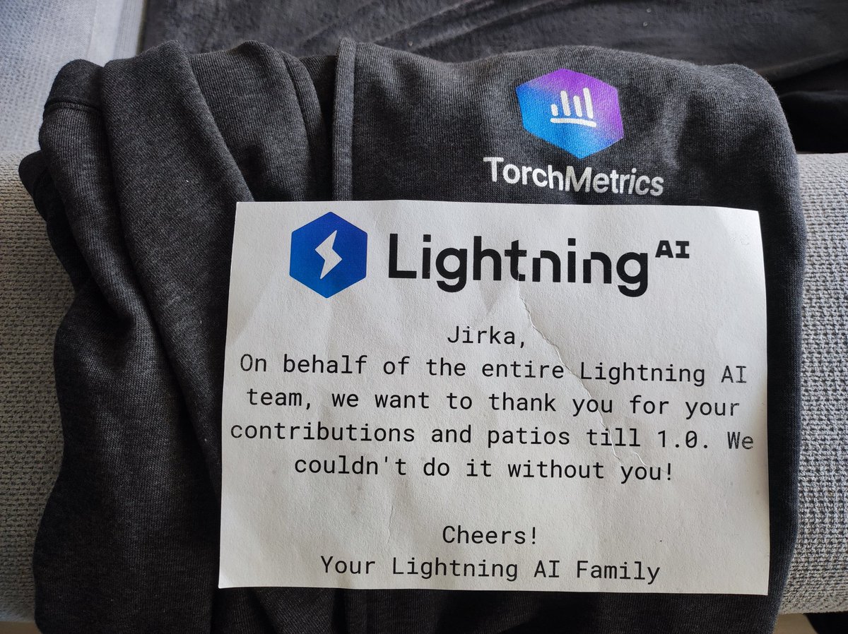 JirkaBorovec's tweet photo. Great swag from @LightningAI to core contributors of #torchmetrics π https://t.co/KnOfza0BQV