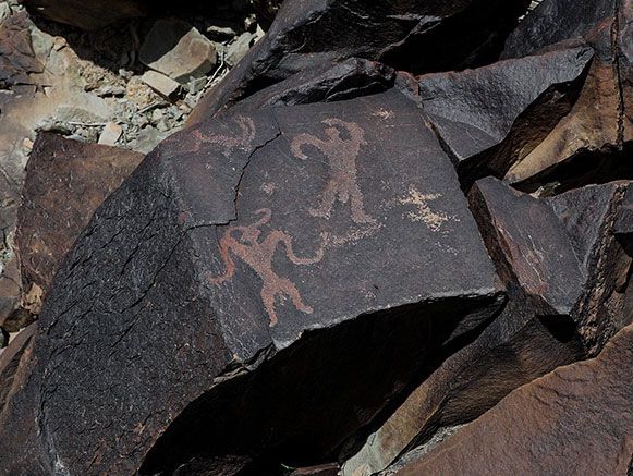 derehsan2580's tweet photo. Darreh Negaran Petroglyphe, gegründet ca. im Jahr 8000 v. Chr., Provinz Sistan und Belutschistan, Iran

#IranInReality #Uralt #Zivilisation #Iran #NaherOsten #MiddleEast https://t.co/hfvvBKt0zi
