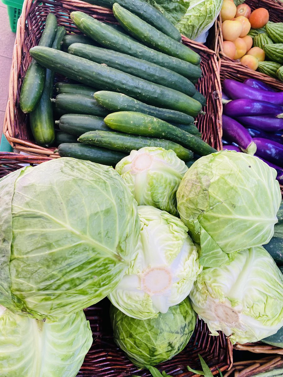 homemagiccreate's tweet photo. If you tend to overbuy groceries or want to reduce food waste, go to the wet market! The wet market has loose veggies without plastic wraps, you can also buy small portions at once. #moneyhacks https://t.co/7zwQvsJqIp
