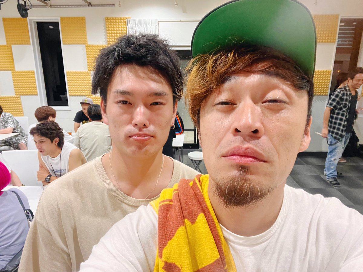 TAK_FREAKS's tweet photo. -EAT THE ROCK 2023思い出-
仲良しFSD ほら!
気付いたら横にいるやつ笑
#SKAFREAKS
#FiveStateDrive
#ETR23 https://t.co/5TESBdvNuy