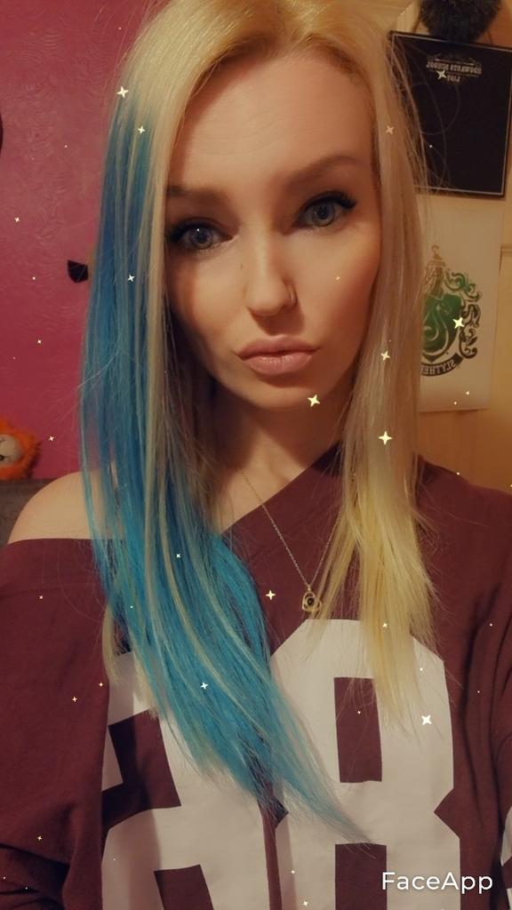 _Jodie_16's tweet photo. Lets pretend your mine 🎶 https://t.co/S0b48SzC9R