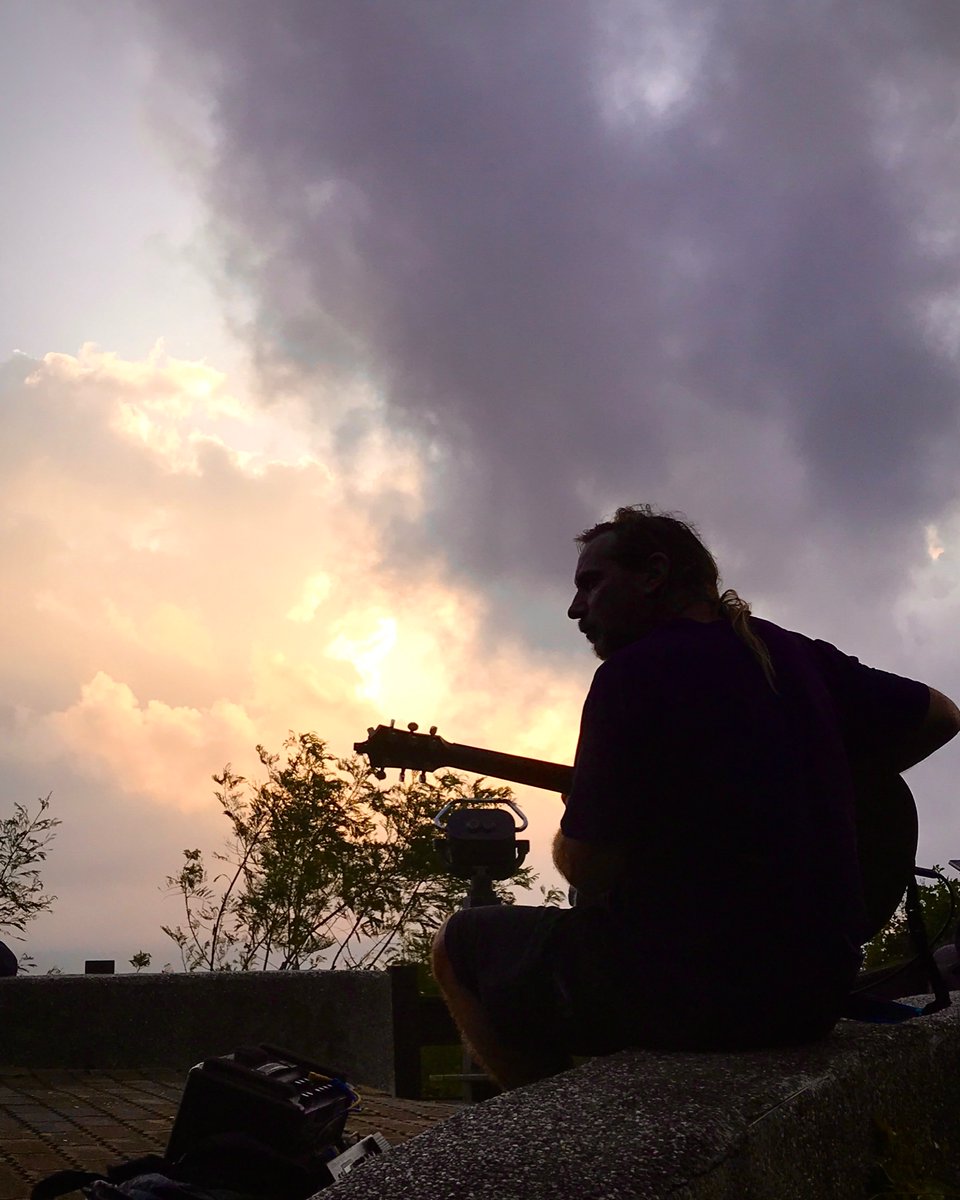 Day 1 (afternoon) 
The feeling of touch grass is really nice!
Maybe more pictures later?