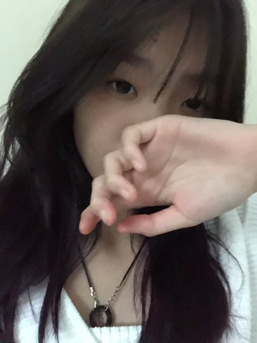 Yuri - LF Mutuals! tweet media