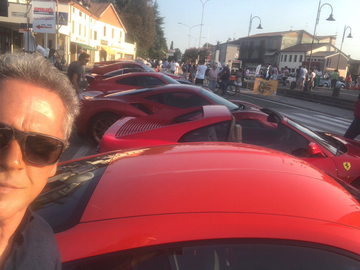 Variations in Red… Grazie #loreggia! Bellissima serata!