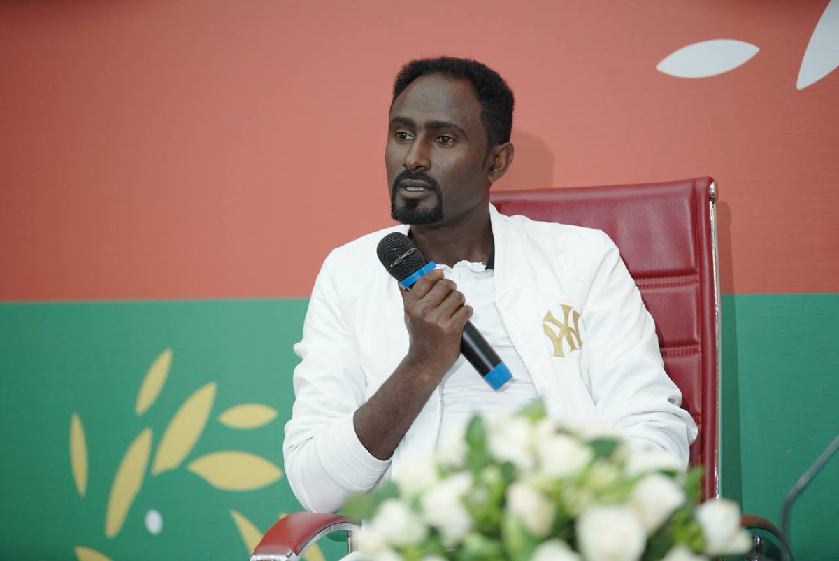 WeyraYouthForum's tweet photo. Yesterday we heard Kebede Demissie's story; from participating in conflict to becoming an advocate for peace. He says: " if I do not place myself in others' shoes I cannot understand their challenges and expect to live with them in peace"
#usaidoti #internationalyouthday https://t.co/wLyDgO1bpf