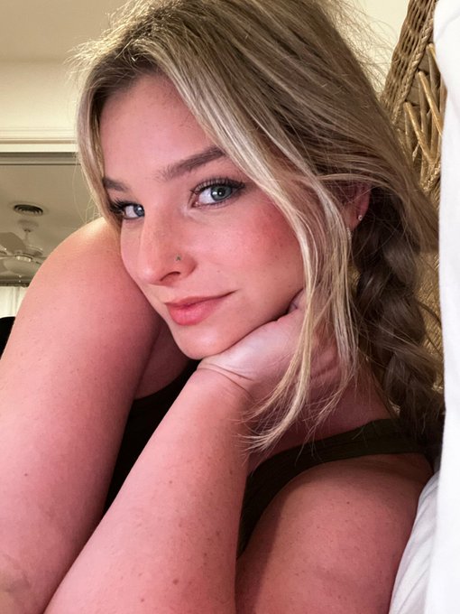 RT if you wanna cuddle rn https://t.co/UBzIi53OPL