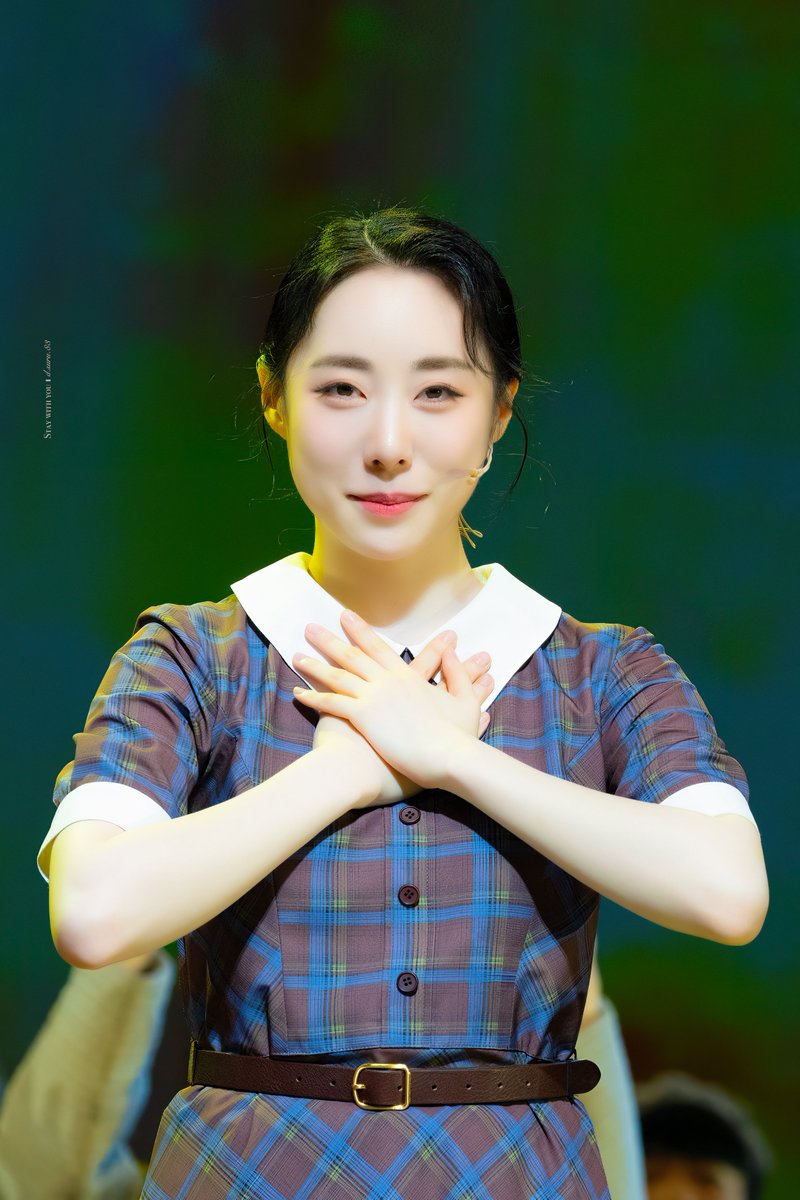 230812  
#알로하_나의_엄마들 커튼콜 
#연정 #Yeonjung #유버들 #뎡버들 
#우주소녀 #WJSN