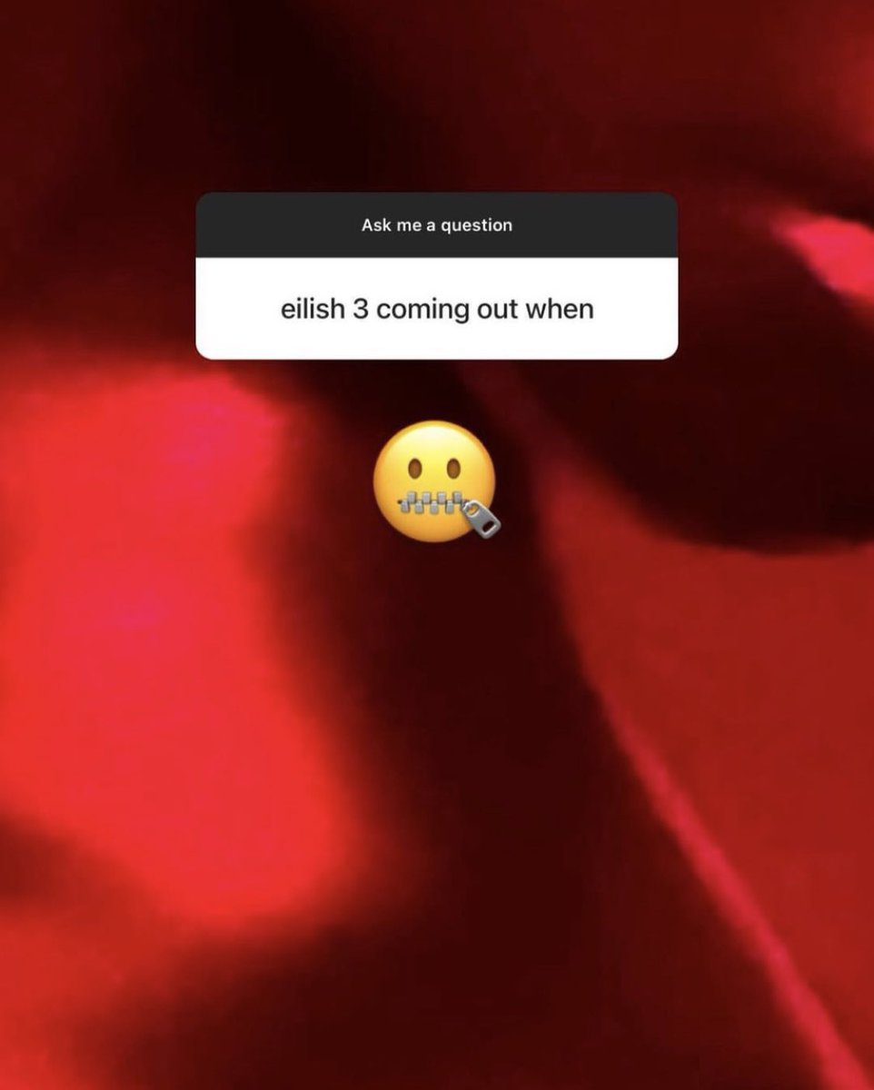 _billiesbxtchh's tweet photo. no one understands how much i want eilish 3 to be christmas scented... the red, the timeline, just everything https://t.co/MLEUcw5cus