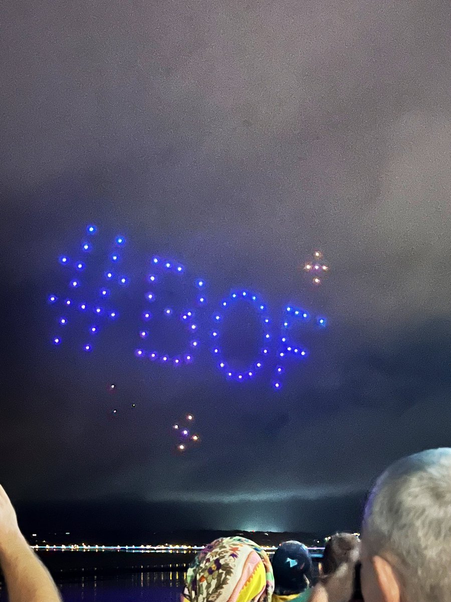 My 1st #BattleofFlower didn’t disappoint - it was brilliant. So much work and attention to detail on each flower float 🌸 - a big thank you to everyone in organising and running the carnival. The colourful night ended with a drone light show. 👌🏽#jersey