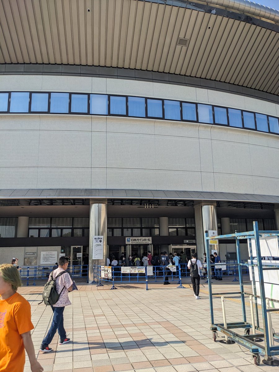 Yurugumen's tweet photo. いやあ…結構ギリギリに
成ってしもうた…取り敢えず
無事に到着〜
#水樹奈々 #MNLP https://t.co/yY5UEEH2yr