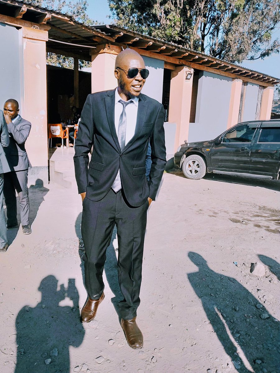 VitusNkuna's tweet photo. Sekeseke la Bandari limezaa kesi ya UHAINI,adhabu ya kesi hii ni KUNYONGWA MPAKA KUFA kwa sheria zetu Tanzania.
Dalili hizi mbaya kwa Taifa,CCM wameshindwa kuutetea Mkataba wameamua wawafunge wakosoaji wa Mkataba.Jengeni magereza za kututosha,panueni mahakama ili mtufunge vizuri https://t.co/J8bdssPYuL