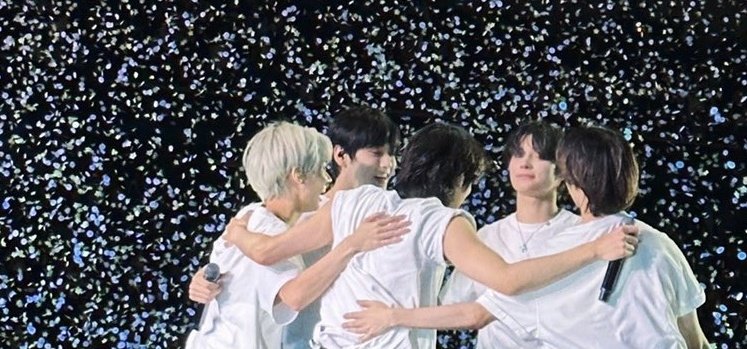 dreamy_cyj's tweet image. Sana kapag pwede na, pwede pa. 🥺🤍