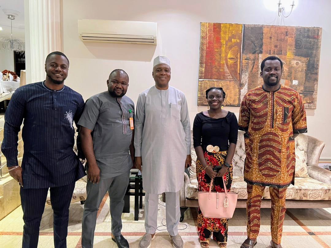 bukolasaraki's tweet photo. Yesterday, I had lunch with some members of the National Association of Resident Doctors (NARD). After commending them for their patriotic decision to call off the strike action they earlier embarked on and the sacrifices they make, they apprised me of some of the challenges they face in their daily duties.

The one that shocked me most was the revelation that many of the members put in over 100 hours of service every week. I remember that as a young doctor working in the hospitals, the maximum hour I was doing per week was 72 hours. The UK and most countries have since reduced the maximum number of hours a doctor can work in a week for safety reasons. Yet, in our country, some doctors still put in over 100 hours! This constitutes a danger to the patients those doctors attend to.

I understand that this is a result of an acute shortage of personnel. Many of our qualified doctors and nurses have left the country to practice overseas. I am even surprised to learn that not only the US, UK, Saudi Arabia, Canada, and other Western nations attract doctors from Nigeria, other African countries like Ghana, Gambia, Kenya, and Senegal now poach Nigerian doctors.

Some of the problems are not necessarily just poor remuneration but a result of bureaucratic bottlenecks which delay the prompt replacement of those who have left. Those responsible for this need to address it urgently as this, I am told, is one of the conditions for calling off the strike action.

As regards the poor pay, all state governments and the federal government should look into this. Surely countries like Gambia don’t have the resources that we have. So, it is about the premium we put on the remuneration of the medical personnel.

As a former governor and Senate President who introduced the Community Health Insurance Scheme at the state level and
initiated the inclusion of one percent of the Consolidated Revenue Fund as a basic health fund as one of the ways to improve the welfare of doctors and other health personnel, I see the danger we find ourselves if nothing is done urgently at all levels to build on these past efforts.

For the governments at national and sub-National level, in the absence of enough qualified personnel, building big hospitals and sophisticated equipment is putting the cart before the horse. And this should be reflected in setting priorities while preparing their budget.

As a matter of urgency, all stakeholders - policymakers, government officials at national and sub-national levels, non-governmental organisations, development partners, civil society groups, individuals who run health-related foundations, and others - we should all do our bit in addressing this exit of our medical doctors and nurses.

Let me at this point say kudos to the doctors for working under these tough conditions. We appreciate their patriotism.