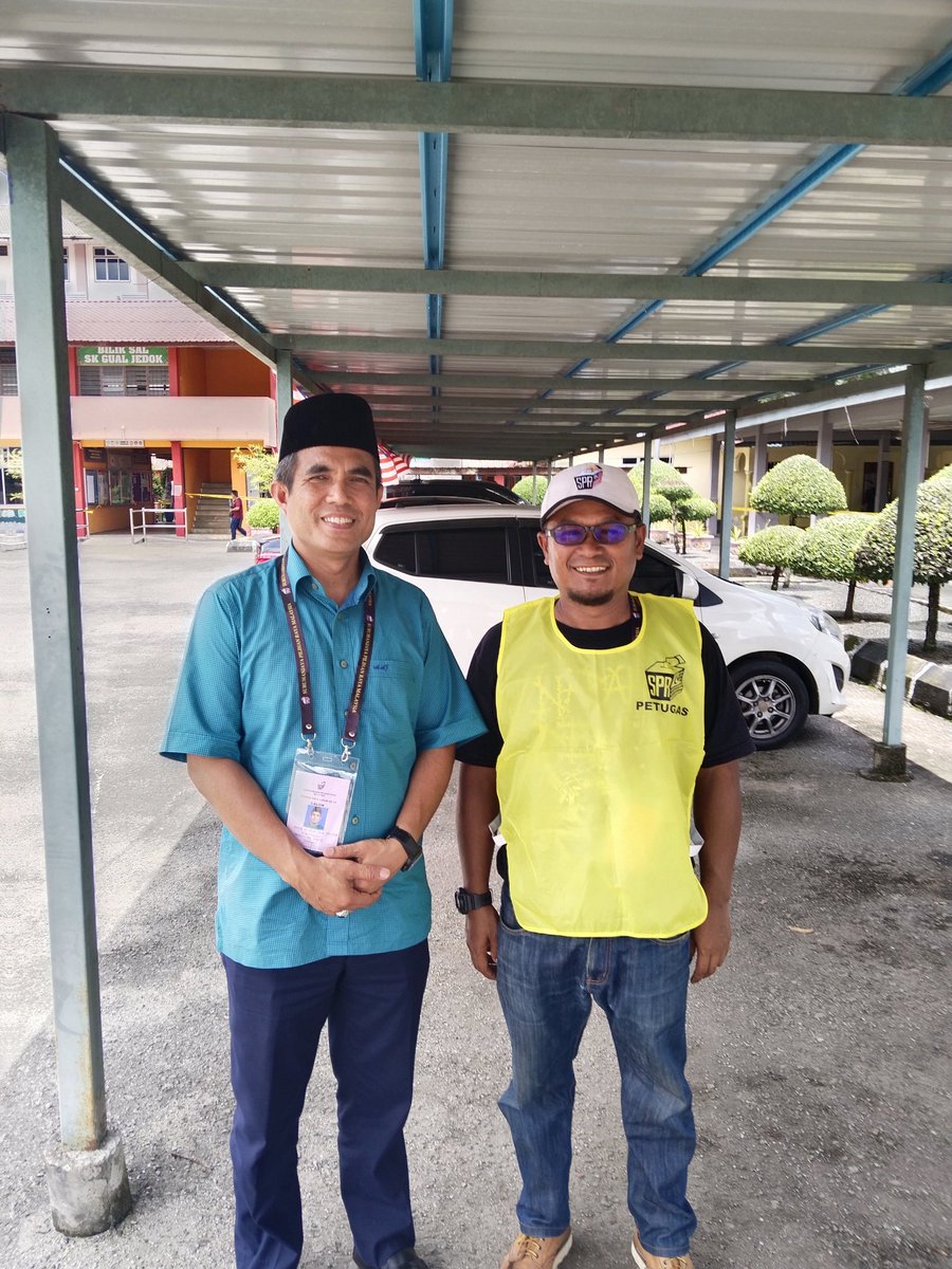 zuLcArey's tweet photo. Tahniah YB baru #N36 bukit bunga
#prn15 https://t.co/QW8emqxHbv