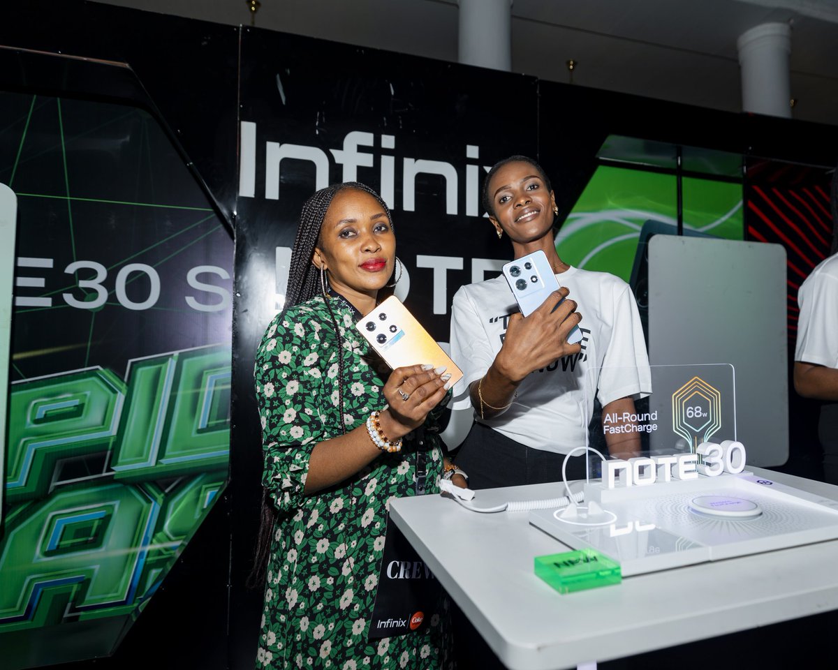 InfinixMobileTZ's tweet image. #VibeLaKishua linapokutana na #NOTE30Series matokea ni 🚀🚀🚀

Karibu u-experience feeling za Kishua, Simu hizi zinapatikana Maduka kwetu Nchi nzima.

#Infinixtanzania #SpidiKasi #GusanishaIjae #VibeLaKishua