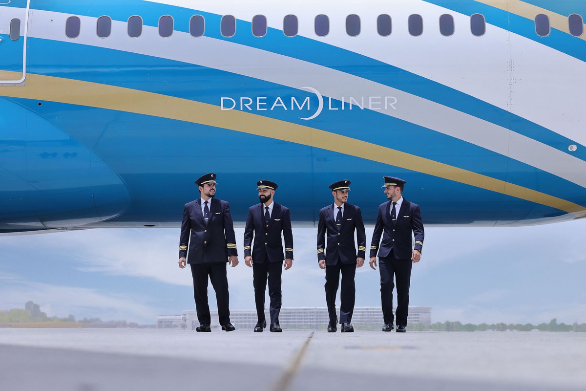 omanair's tweet photo. نُحلق بكم نحو وجهات أحلامكم. ✈️

#الطيران_العُماني https://t.co/TlGqHikh4n