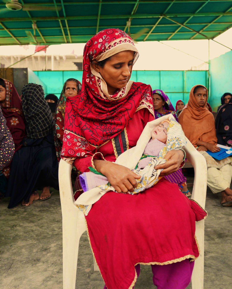 🇵🇰 Healthy mothers make for healthy children, and together, we ensure that the nation's future is in capable hands.
At <a href="/AKUGlobal/">Aga Khan University</a>, our holistic approach to health reaches far across the country. As we complete 40 years and #Pakistan turns 76, we hope for many more breakthroughs