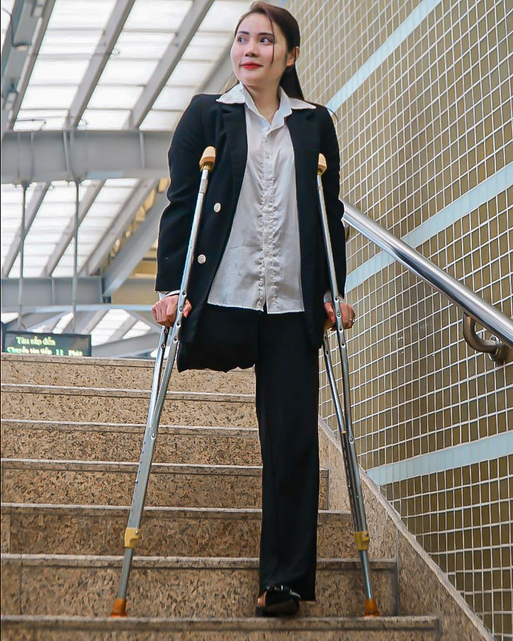 tgyl28's tweet photo. Hello everyone! I'm Jun, 23 years old. I became an amputee through a traffic accident. A drunk driver hit me. This almost ruined my life. I'm here to inspire people and sharing my story 🔥
Follow me to hear my inspirational story ♥️
#amputee #amputeelife #amputeegirl #inpiring https://t.co/y4IvuJt56V