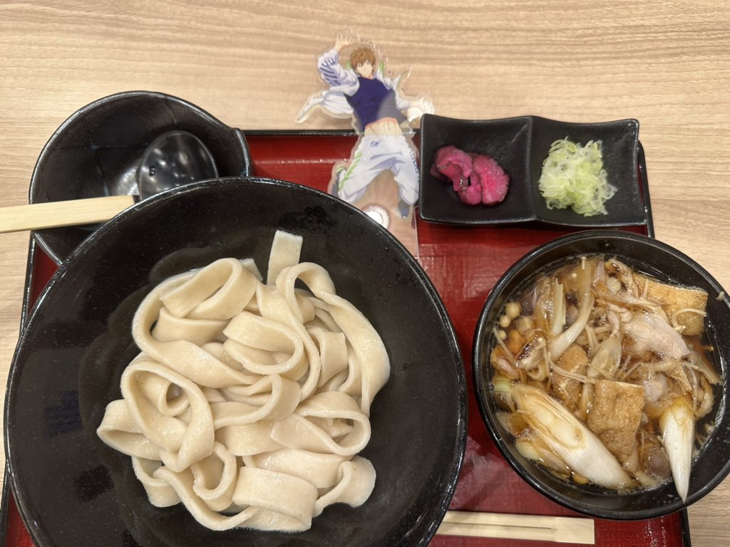 M5Ybm's tweet photo. 休憩でおうどん！ https://t.co/jRwMROOuAc