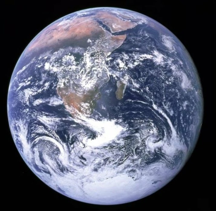 robinmonotti's tweet photo. 2022 NOBEL PRIZE QUANTUM PHYSICIST:
THE "CLIMATE CRISIS" IS PSEUDOSCIENCE:
THE CLIMATE IS SET BY EARTH'S SELF REGULATING CLOUD COVER, NOT CO2!
"Contra the IPCC and other major institutions, he argues that climate is primarily set by what he refers to as the “cloud cover thermostat,” a self-regulating process whereby more clouds start to enshroud the Earth when the temperature is too high, and vice-versa. Although he accepts observations showing that atmospheric carbon dioxide is increasing, he believes that gas’s effect on heat transfer is swamped by a great natural cloud cycle.
“It [the carbon dioxide] may or may not be made by human beings,” Ms. Clauser said. “It doesn’t really matter where it comes from.”
The physicist believes that objective science on climate has been sacrificed to politics. The preeminence of politics is all the worse, he said, because so much money has already gone to climate.
“We’re talking about trillions of dollars,” he said, adding that powerful people don’t want to hear that they’ve made “trillion-dollar mistakes.”
Concerns about such mistakes may have been relevant after Mr. Clauser was slated to speak before the U.N.’s International Monetary Fund (IMF) on July 25."
Dr. John Clauser, Nobel Prize Recipient for Physics, 2022 https://t.co/Imfe2qffP1