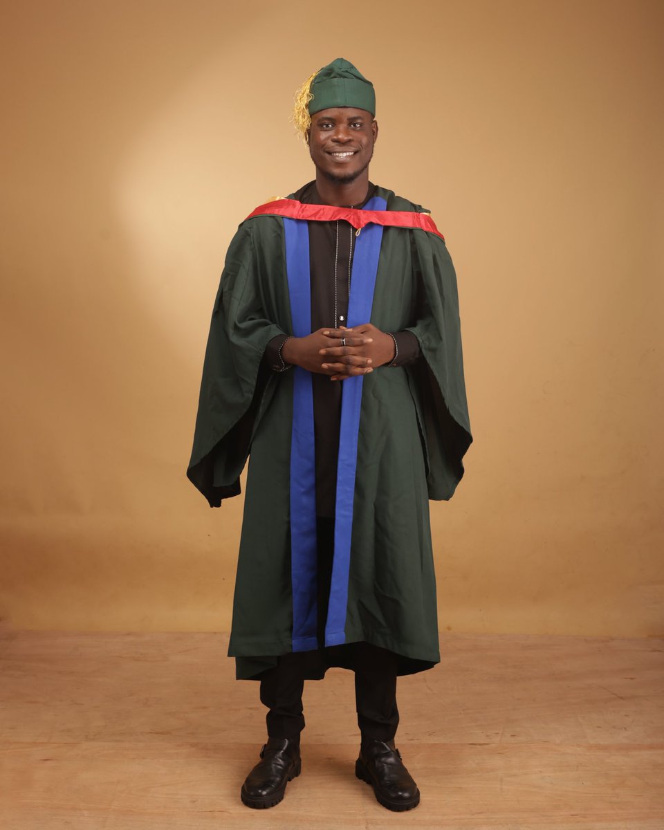 Damhex's tweet photo. GOD DID!
#FUNAAB30thConvocation https://t.co/8phYr7y3aB