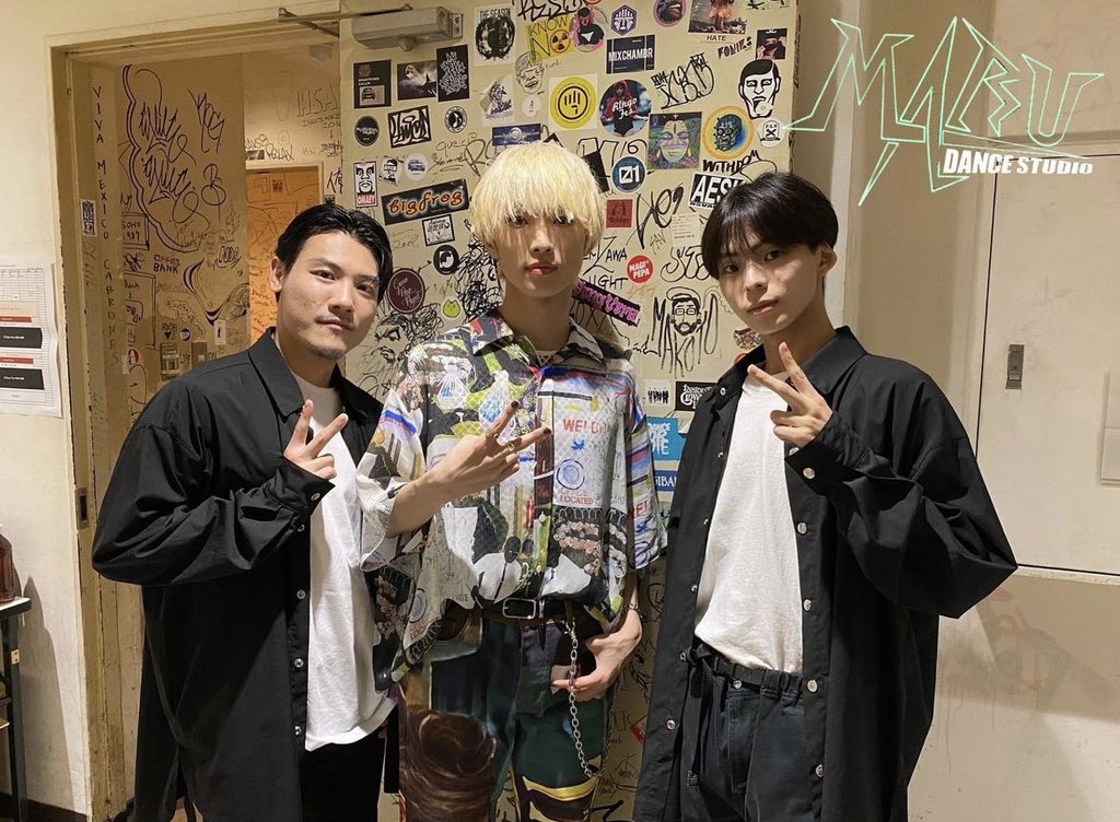 DanceStudioMARU's tweet photo. ⁡2023/8/6(sun)代官山UNITにて行われた
RYO TAKIZAWA LIVE EVENT 『MY TRACE』にて
Team MARU がバックアップを務めさせていただきました💪

Dancers
KO-HEI
HAYATARO
⁡
#滝澤諒 #MYTRACE #タキトレ https://t.co/Nj90M0fUsW