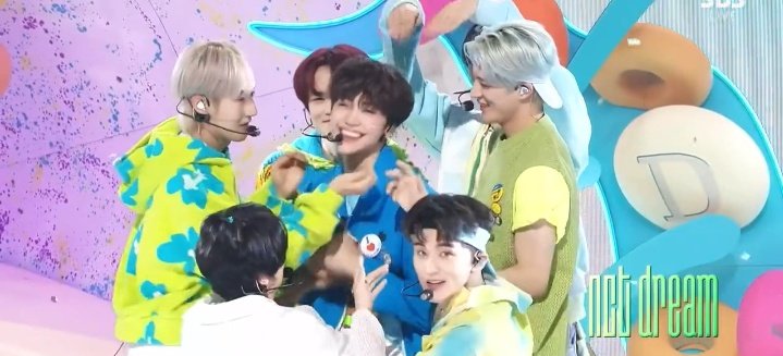 augustIune's tweet photo. THIS IS WHAT HAPPINESS LOOKS LIKE 🥺🤍 https://t.co/lxFrjb6YBz
