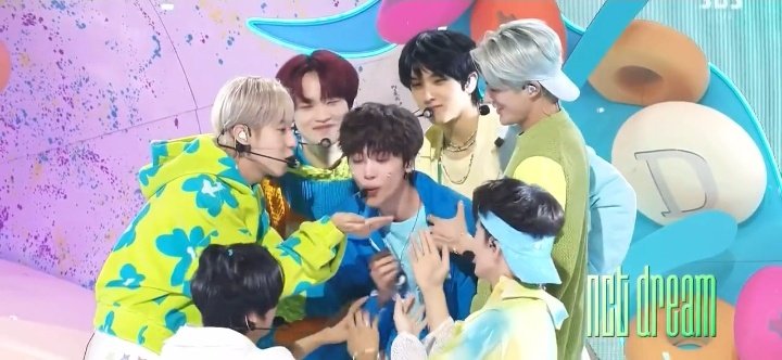 augustIune's tweet photo. THIS IS WHAT HAPPINESS LOOKS LIKE 🥺🤍 https://t.co/lxFrjb6YBz