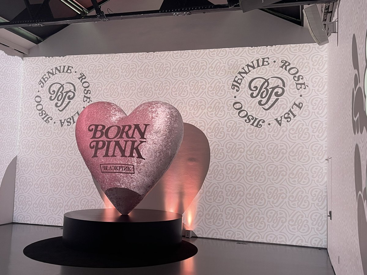 My Haul from the BlackPink and American Express Verdy Pop up Shop! Verdy BlackPink Varsity Jacket, American Express Exclusive Verdy BlackPink Shirt, and Amex BlackPink Bracelet. 

Thank you <a href="/BLACKPINK/">BLACKPINKOFFICIAL</a> and <a href="/AmericanExpress/">American Express</a> for the wonderful merch!

#AmericanExpress #BLACKPINK