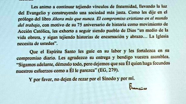 noti_obreras's tweet photo. La presidenta de la @HOAC_es, Maru Megina, comparte la sorpresa que tenían preparada: el mensaje que el Papa Francisco (@Pontifex_es) dirige a la XIV Asamblea general. #Enla14

"Sigan tejiendo historias de encarnación y abrazo... La Iglesia necesita de ustedes". https://t.co/tQA4y2ABGR