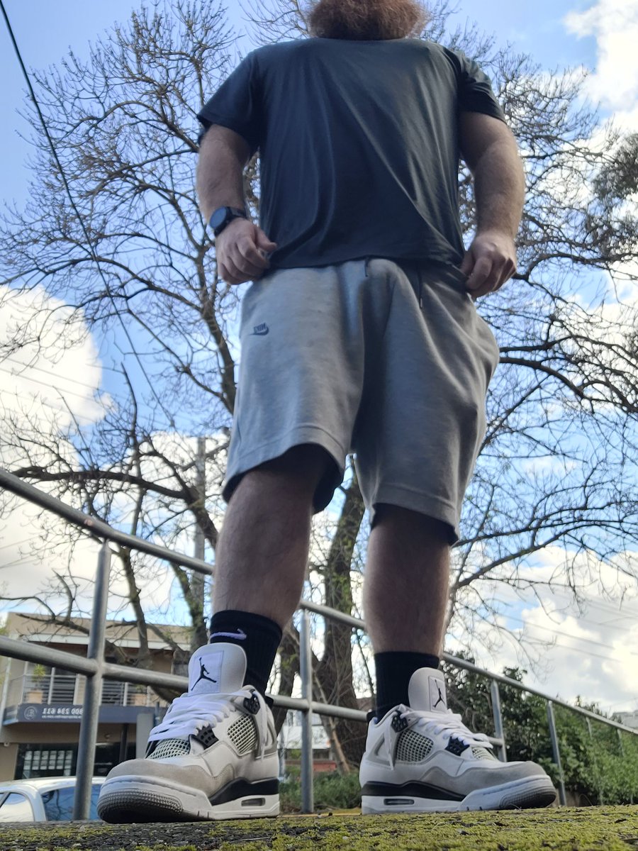 Tylerisyourgod's tweet photo. Love J4s as you can see...
#jordan4 #sneakermaster #shoemaster #jordanmaster #findom #lickmyshoes https://t.co/VB1RqTyWOU