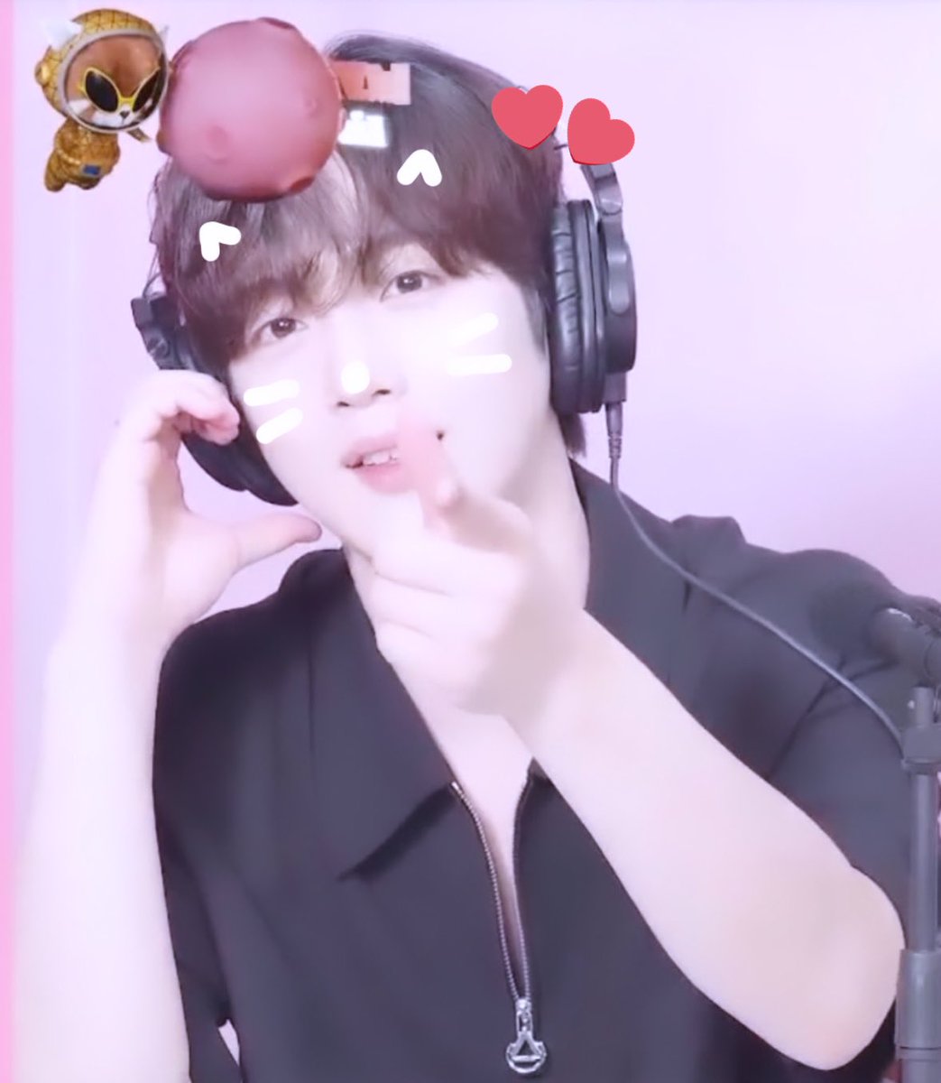 夜遅くまでかわいい1面を見せてくれてありがとう🐰💞
あっという間の1時間で、、、
このあとぐっすり寝れたよ😴💤💘
つきちゃんもどんちゃんもお疲れ様~💫

#EntView  #WEi