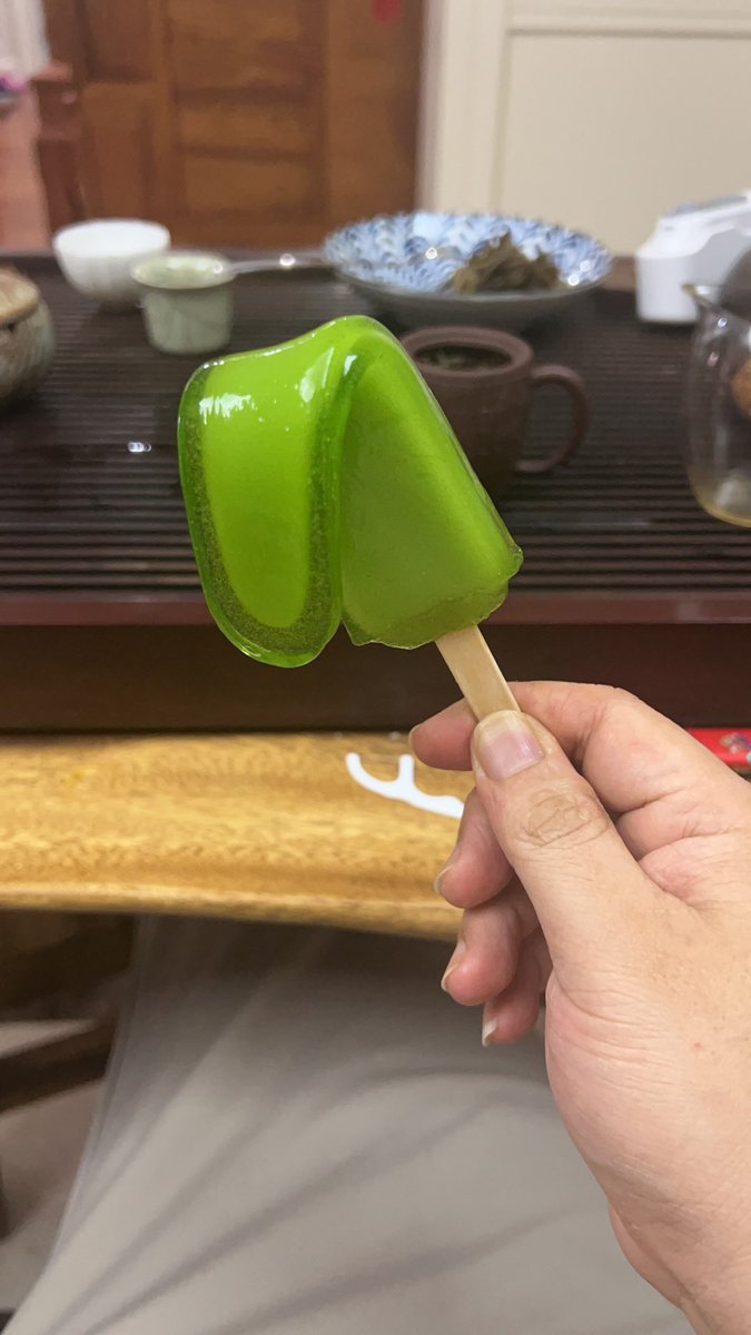 找找舌吻的感觉 https://t.co/iRKDLx4jkF