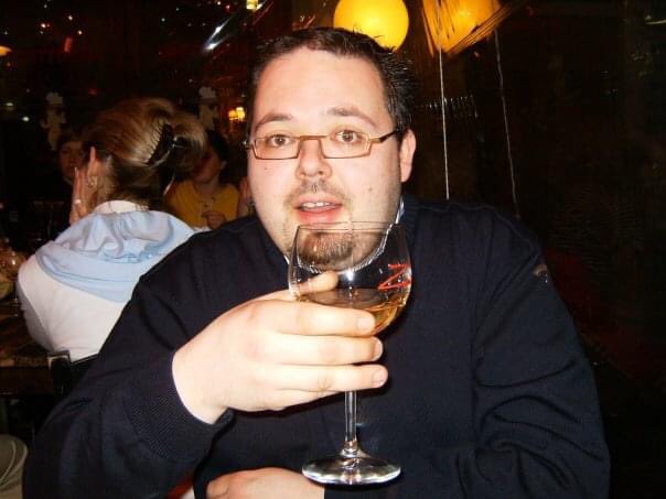wardmarkey's tweet photo. 1 - Go to your own Facebook.
2 - Go to your 3rd oldest profile pic.
3 - Now go in your photos and pick the last selfie in your camera roll.
4 - Put them side by side and let's see the difference.

34 vs 49 https://t.co/HBelEO1myc
