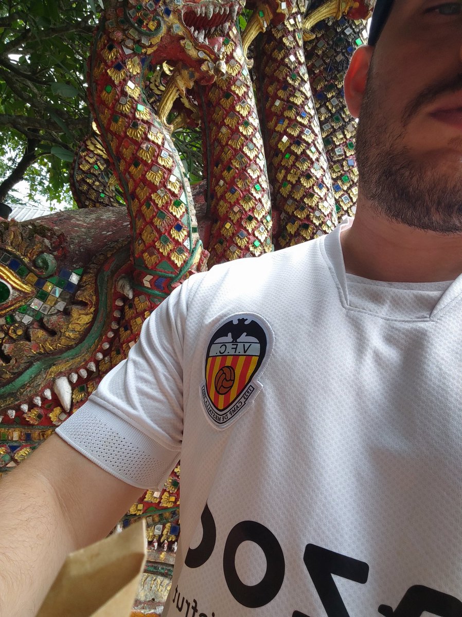 ASIENTOMESTALLA's tweet photo. Asiento Mestalla en Tailandia. https://t.co/8Y4ZvRoKMd
