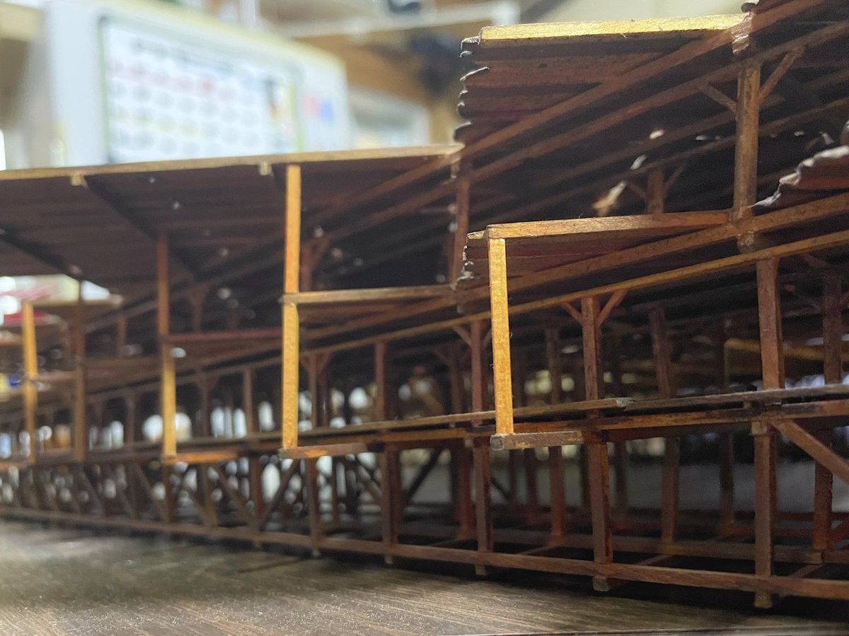 kbmanimation's tweet photo. 取れて落ちてた部分を救い出した
足りないパーツもある。
多分他にもあるはず
修復しなきゃいかん…
無くなった木もあるから作り足さないと🪵
できるところだけ。
#kapokia #MEGA_FLOAT #カポキア https://t.co/NA2b7B2uuN
