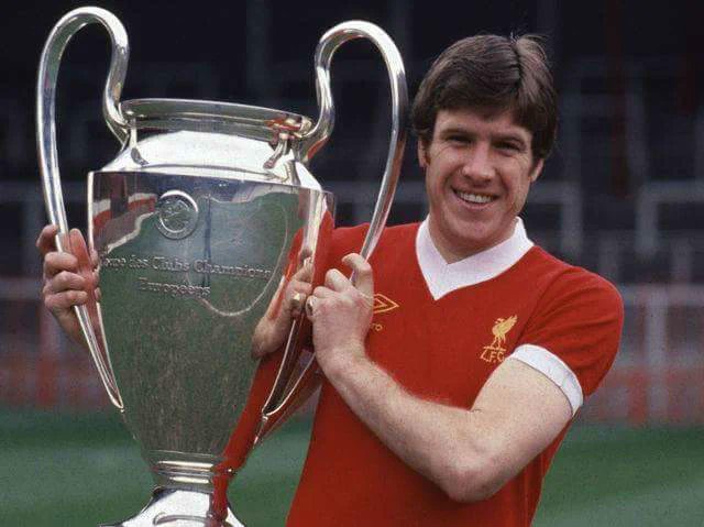 LFCHistoryShow's tweet photo. Emlyn Hughes (Crazy Horse) signed from Blackpool for a then club record fee of £65,000. He went on to Captain #Liverpool and play over 650 games for The Reds. No one gave more for the jersey. A major reason why he won the lot. #Legend #Captain #Leaders #YNWA #LFC♥️ https://t.co/AqylCiUfMP